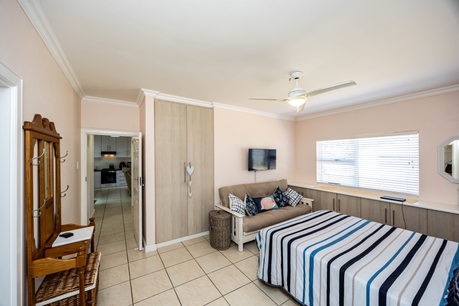 4 Bedroom Property for Sale in Cosy Corner Eastern Cape